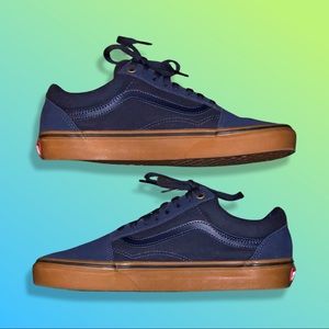 VANS OLD SKOOL *like new* Men’s 8/Women’s 9.5
